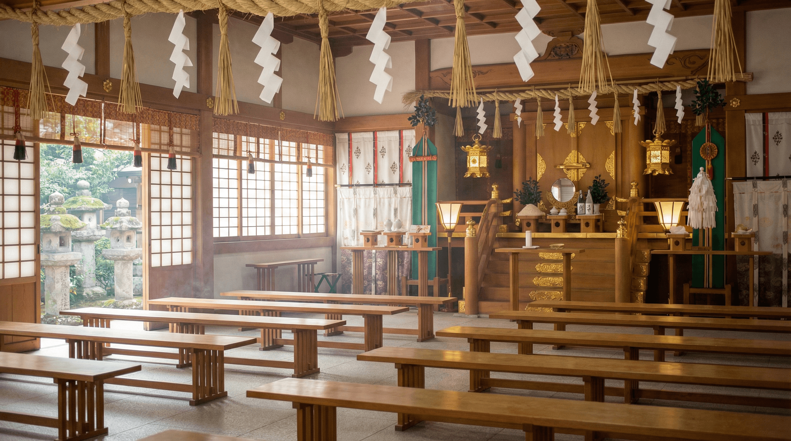 神聖な拝殿の内部